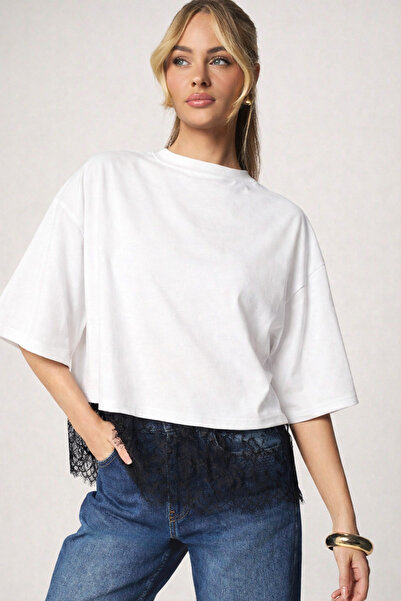 poswicon White Short-Sleeved Crew Neck Crop Oversized Hem Lace Detailed T-Shirt