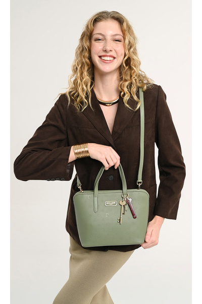 Pierre Cardin حقيبة كتف نسائية خضراء بطباعة مميزة مع سحاب إغلاق وحزام قابل لل...