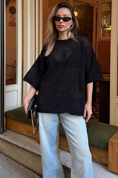 Swist Black Mesh Knitted Crew Neck Relaxed Fit Women's Knitwear Blouse
