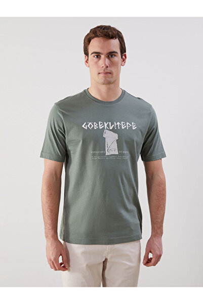 LC Waikiki Tricou pentru bărbați din bumbac pieptănat cu decolteu cu imprimeu...