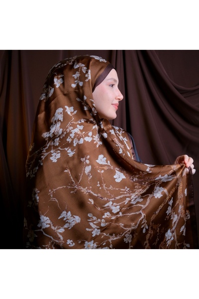 Mehru Scarfs فان جوخ - شال حرير 100% بلون بني اللوز 65*185 سم 'art On Silk'