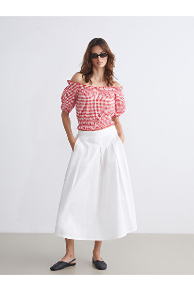 LC Waikiki New Season from Güli̇s Gi̇yi̇m Red Boat Neck Plaid Ruffle Blouse