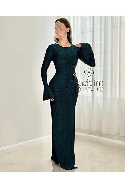Sadeim Dark green evening dress with a fitted design and elegant cut with mod...
