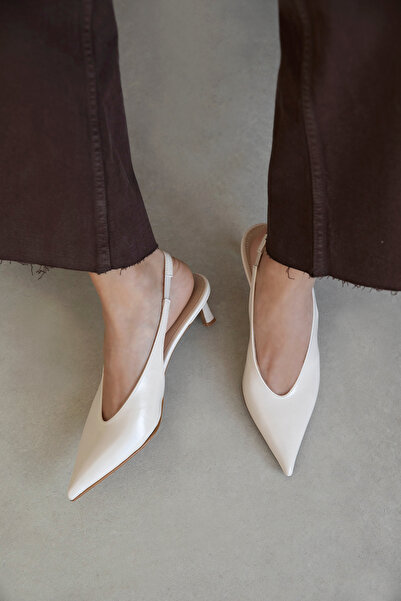 STRASWANS Pantofi cu toc din piele încrețită Alez pentru femei, bej