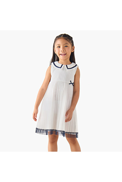 Juniors فستان بدون أكمام ياقة دائرية وتفاصيل بثنيات