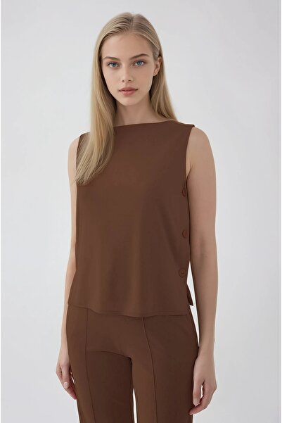 Vitrin Blouse with Buttons on the Sides