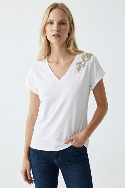 Exquise Tricou tricotat cu decolteu în V și detaliu brodat