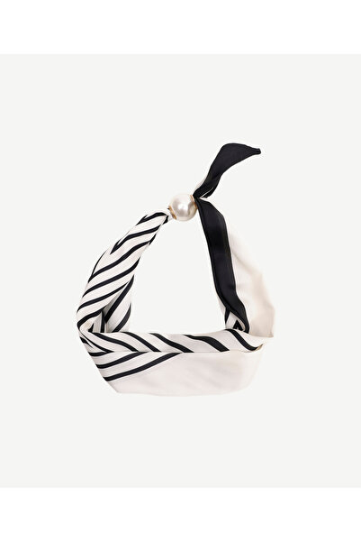 Yargıcı İnci Detaylı Fular