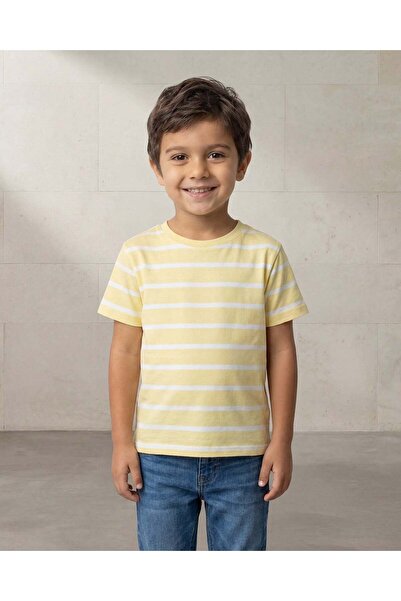 REDTAG تيشيرتات صفراء مطبوع للأولاد، عبوة من قطعتين