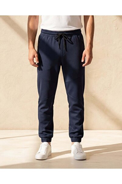 REDTAG بنطال رياضي رجالي باللون الكحلي