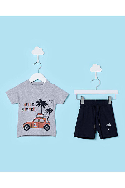 REDTAG طقم تيشيرت وشورت رمادي مطبوع عليه نقش للأطفال الرضع