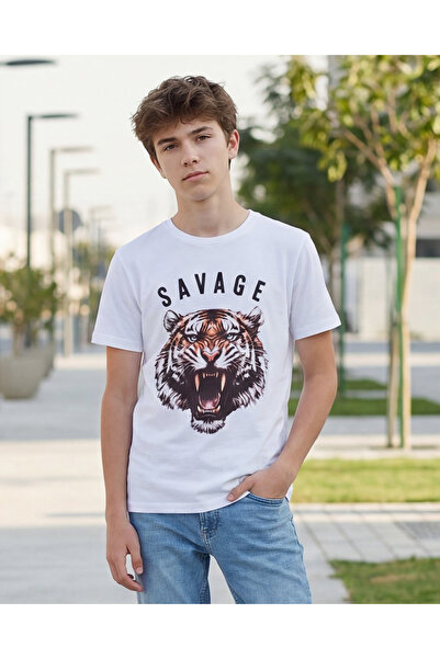 REDTAG تي شيرت أبيض مطبوع للأولاد الكبار