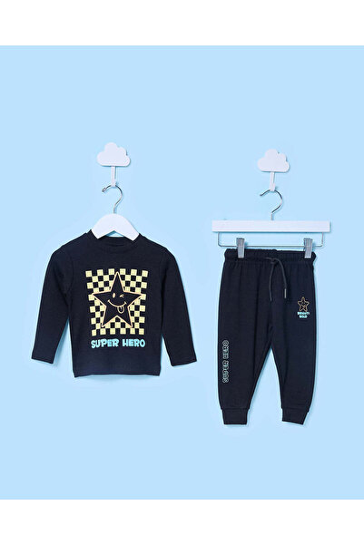 REDTAG طقم بيجاما أسود مطبوع بنقوش قماش إنترلوك للأطفال الرضع