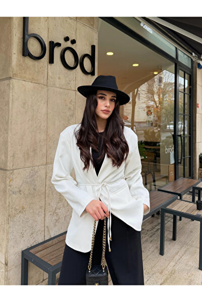 Laluvia White Lace-Up Jacket - 9702