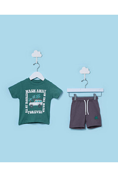 REDTAG طقم تيشيرت وشورت أخضر كاجوال للأطفال الرضع