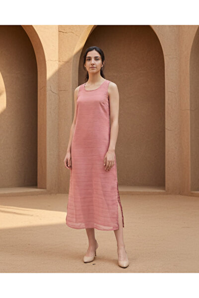 REDTAG فستان تريكو متوسط ​​الطول بدون أكمام بلون المرجان