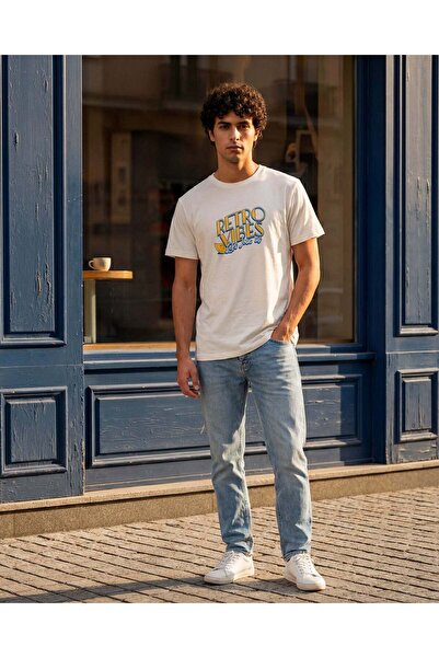 REDTAG تي شيرت رجالي أبيض مطبوع