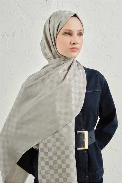 Armine 22 J. Silk Checkerboard Shawl
