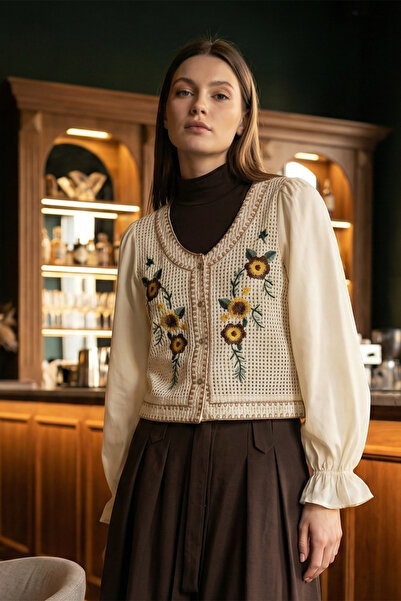 MODAQU Beige Blouse with Front Buttons and Lace Detail Embroidery