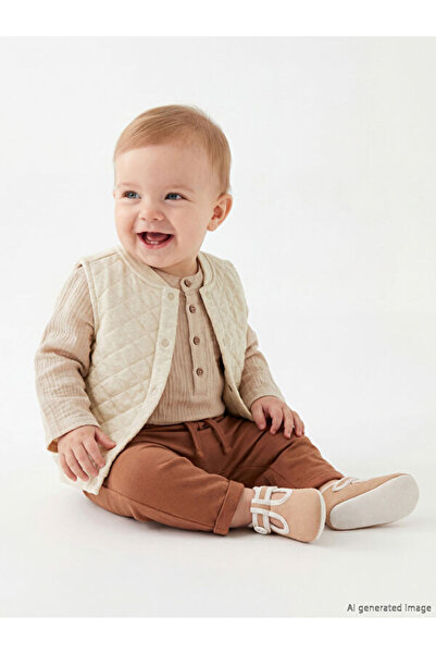 LC Waikiki Rmz Gi̇yi̇m Farkiyla Quilted Embroidered Baby Boy Vest