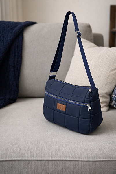 Güce Чорна сумка з двома кишенями на блискавці, з капюшоном, з водостійкої тк...