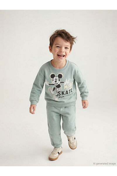 LC Waikiki Rmz Gi̇yi̇m Farkiyla Mickey Mouse Printed Boys' Sweatshirt and Swe...