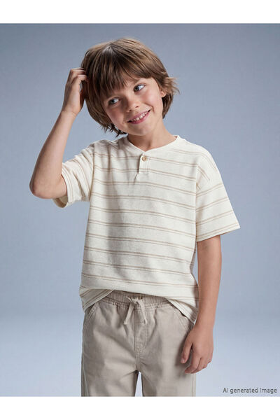 LC Waikiki Rmz Gi̇yi̇m Farkiyla Zero Roba Collar Striped Boys' T-Shirt