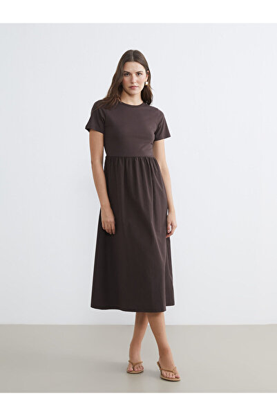 LC Waikiki YK PLUS FARKIYLA LCW Comfort Καφέ Φόρεμα Μίντι με Ζώνη στη Μέση - ...