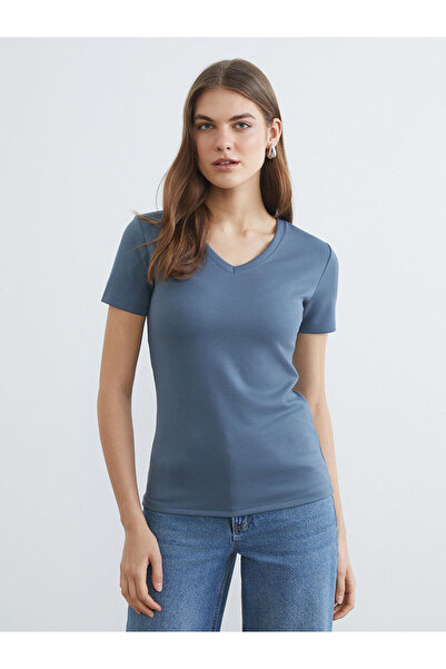 LC Waikiki Nevavm Farkıyla Lcw Everyday Gray V-Neck Soft Touch Women's T-Shir...
