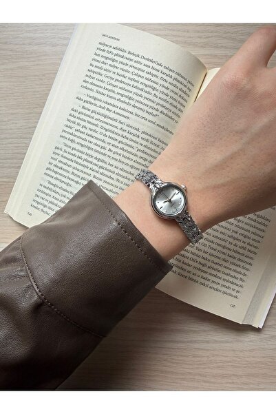 rubsey Retro Minimal Metal Cord Vintage Women Wrist Watch Silver Round