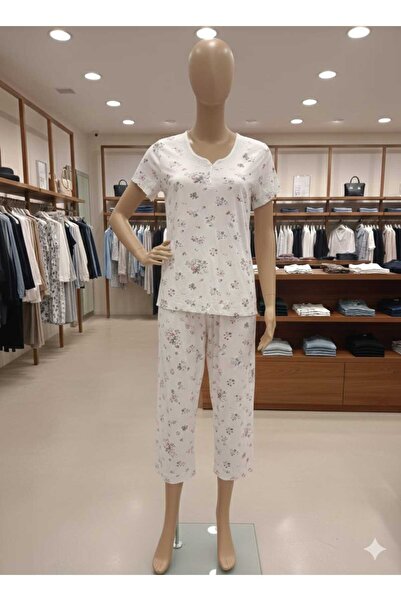 Andrella Women's 80% Bamboo 20% Cotton V-Neck Lace Capri Pajama Set - Floral ...