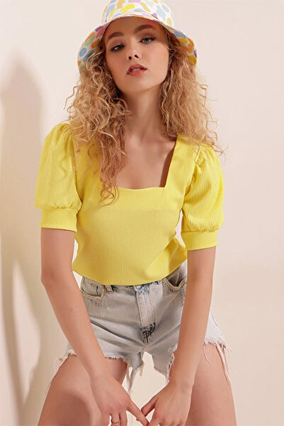 nedo7    0409 Square Neck Knitted Blouse - Yellow