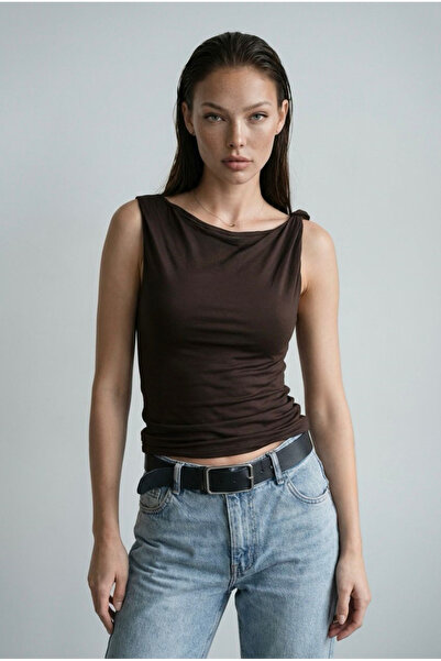 Madmext Acı Kahverengi Omzu Büzgülü Kadın Şık Bluz MG2688