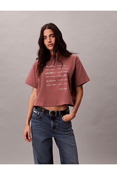 Calvin Klein Kadın SS Boxy Fit Grafik Detaylı Crop T-shirt