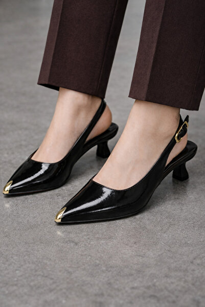 CİMİLİ SHOES Women's Wrinkled Patent Leather Metal Toe Detail 3 Centimeter Heel