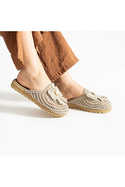 WOSSE Closed Front Stone-Embellished Bow Tie Straw Knitted Women's Slippers