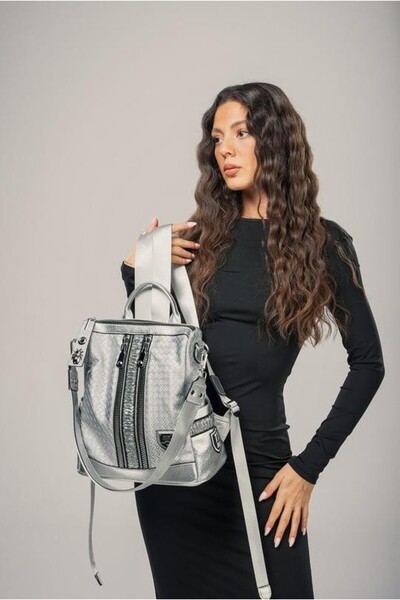 STUMBANNG Pely Gray Leather Sleeve and Backpack