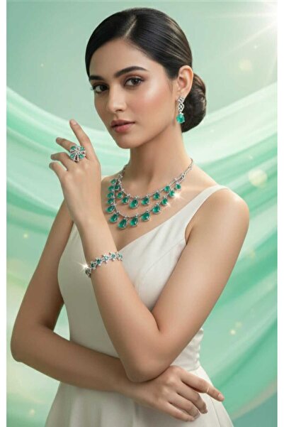 Arjwan Accessories A stunning women's jewelry accessory set