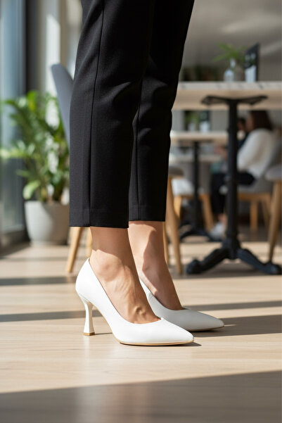 İYİSİNDEN SHOES حذاء نسائي من الجلد باللون الأبيض بكعب سيتيليتو لحفلات الزفاف...