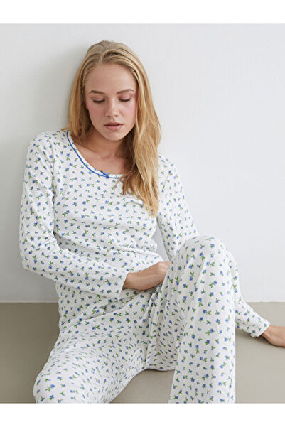 LC Waikiki RMZ GİYİM FARKIYLA U طقم بيجامة نسائي بياقة على شكل حرف U مزين بال...