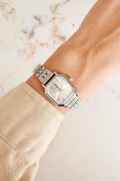 OQQO Thane Cornered Dial Gray Women's Wristwatch