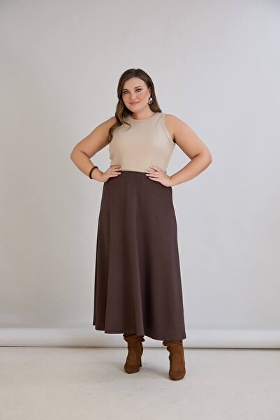 TUSSE Fusta elegantă, de culoare uni, moale, care nu se vede, fără căptușeală...