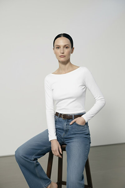 Vireo Club Women's Ecru Boat Neck Basic Blouse