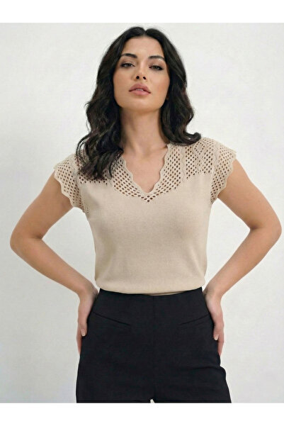 genel tr Kadın Ajurlu Triko Bluz Omuz ve Sırt Detaylı