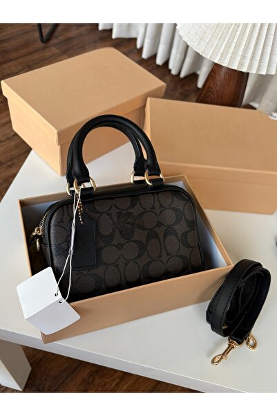 Ropi An alternative to international brands: an elegant Clutch Bag with luxur...