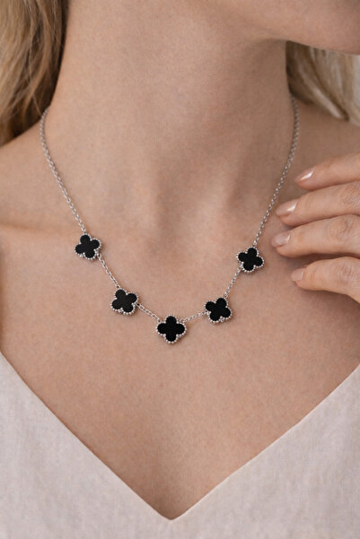 BERUNA 5 Yonca Detaylı Siyah Taşlı Çelik Kolye – Silver Renk Kadın Kolye