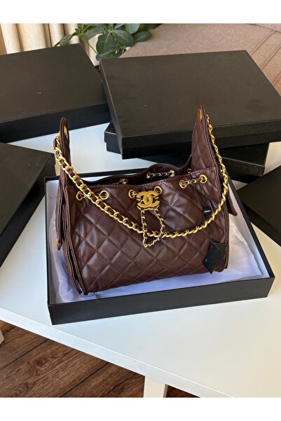 Ropi A distinctive and elegant Clutch Bag with luxurious designs, an alternat...