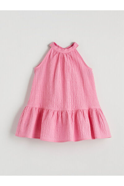 LC Waikiki فستان بناتي من مجموعة إلسيفا باللون الوردي مع ياقة هالتر