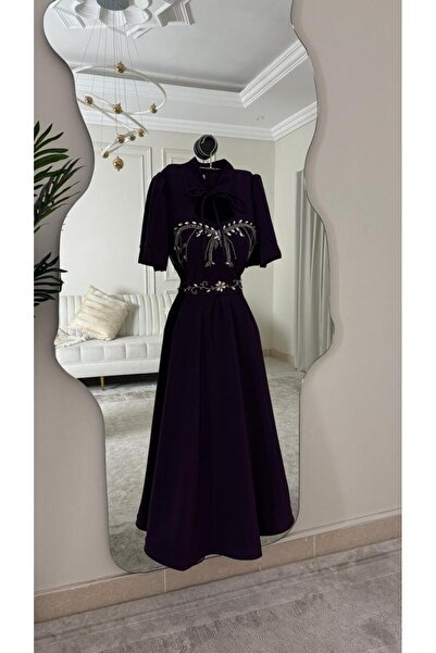 CACHE MONNEY Youthful embroidered mauve dress
