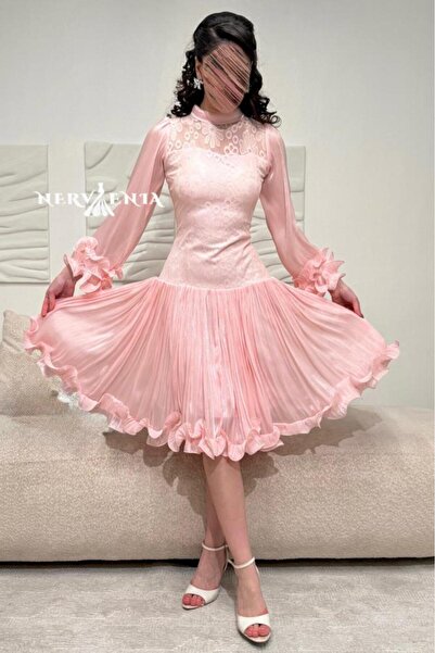 narvenia Candy Lace holiday dress